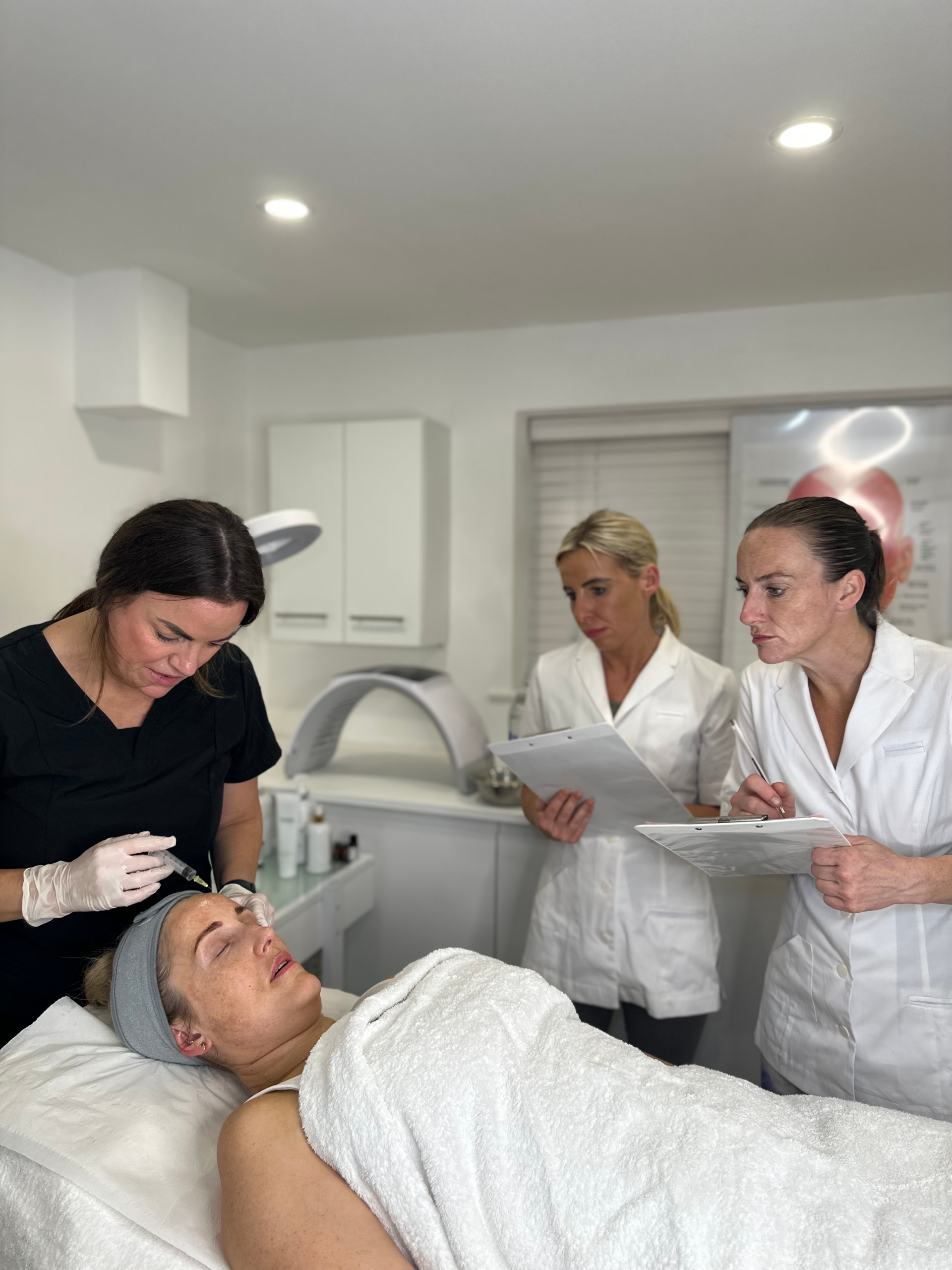 Skin Specialist Course - Image 9